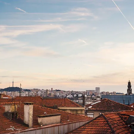 Trindade Premium & 4* Oporto