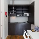 Trindade Premium & בית הארחה פורטו