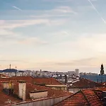 Trindade Premium & 4* Oporto