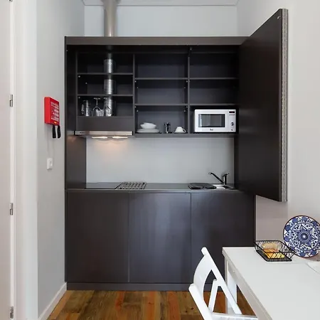 Trindade Premium & Affittacamere Oporto
