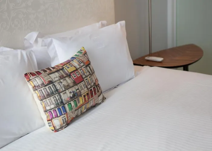 Trindade Premium & Penzion Porto