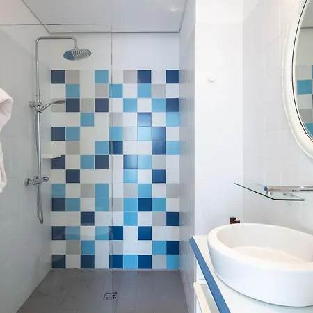 Trindade Premium Suites & Apartments Guest house 2*