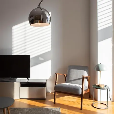 Trindade Premium & 4* Porto